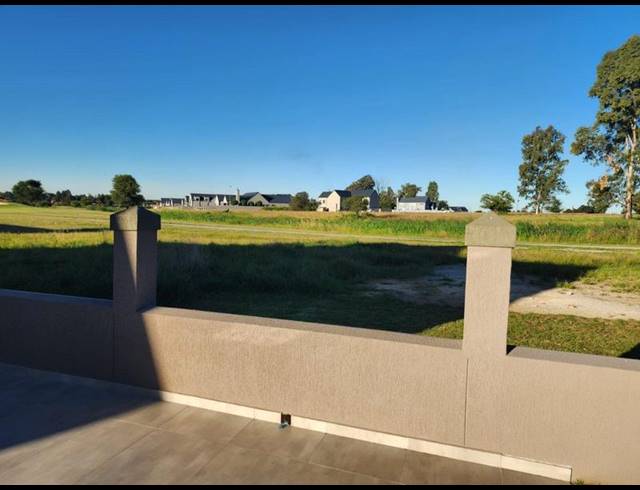 3 BEDROOM HOUSE FOR SALE IN HERON BANKS GOLF ESTATE
